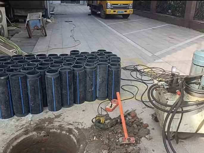 门源PE置换管厂家 DN315置换管 非开挖管短管置换